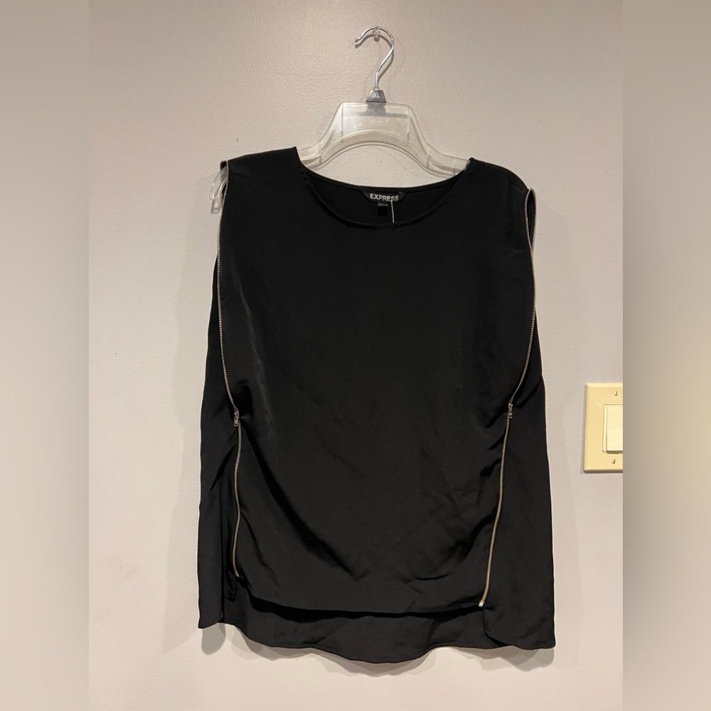 Tank dress shirt